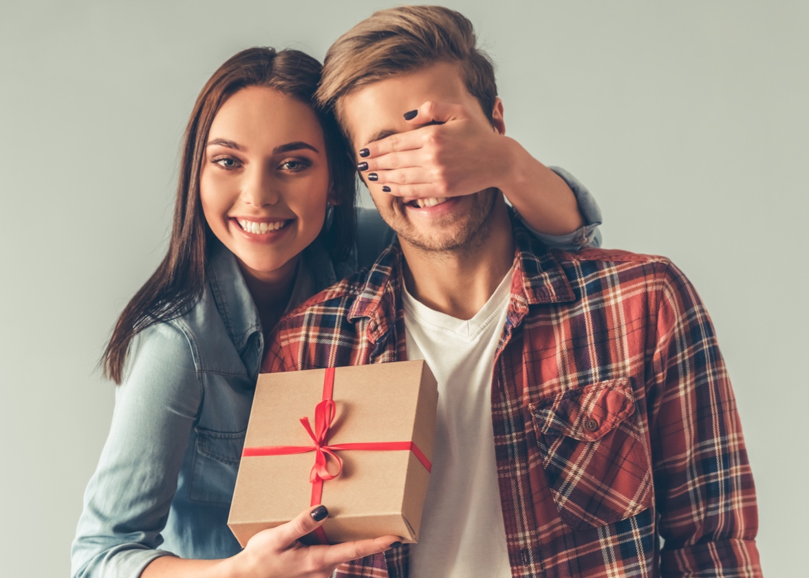 10 Affordable Gift Ideas That He Will Love